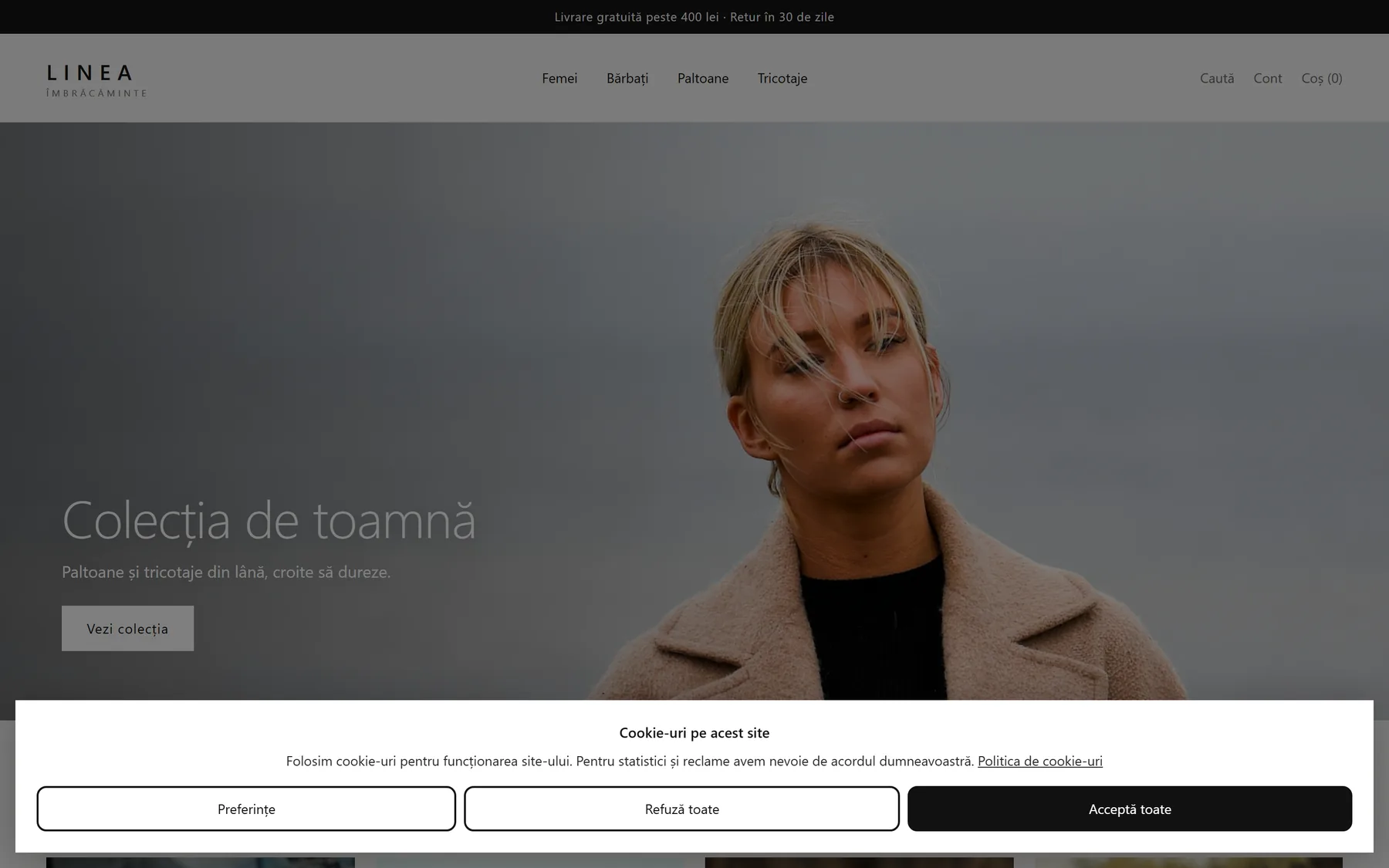 Banner sub formă de bară pe toată lățimea paginii, în partea de jos.